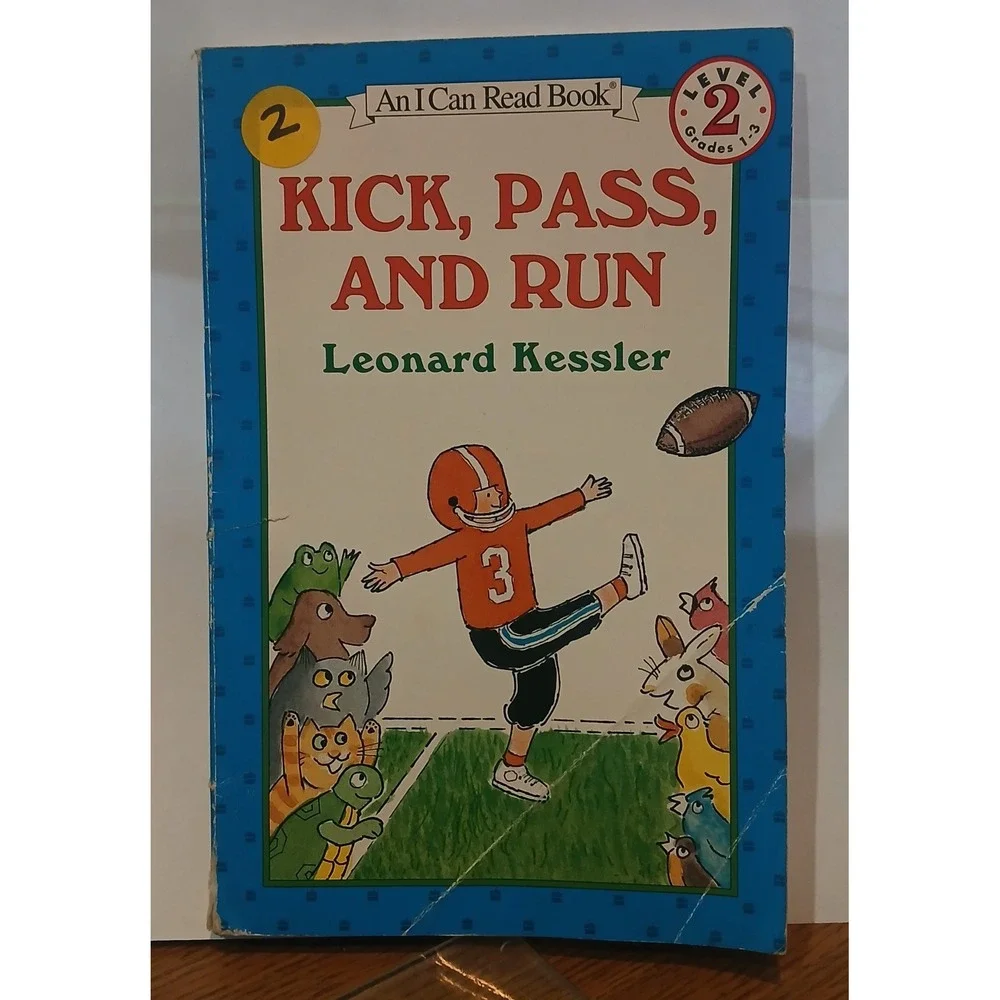 Kick,‎ Pass, And Run: An I CAN READ Book Sports, Level 2 Book